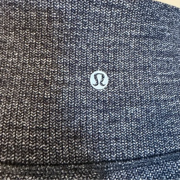 Lululemon Wunder Under high waisted full length Gray knit Leggings size 8 - Picture 8 of 9